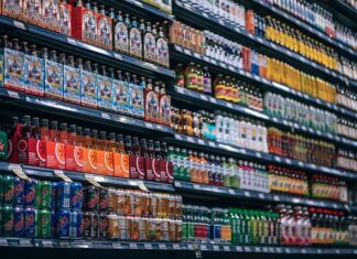 Czy soda oczyszczona zmywa farbę z włosów?